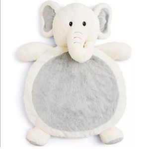 BNWOT MARY MEYER AFRICAN IVORY & GRAY ELEPHANT FURRY PLUSH PLAY MAT